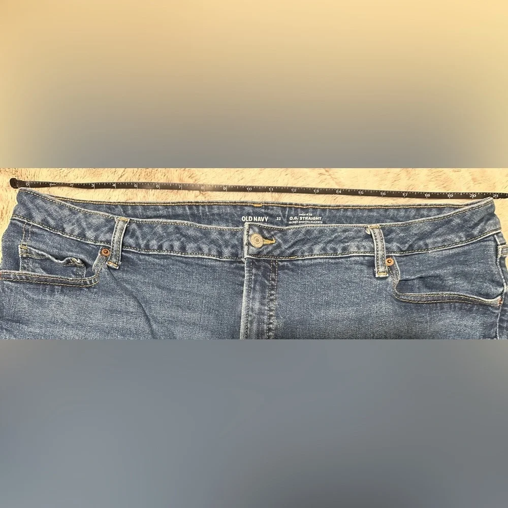 Old Navy Blue Hi-Rise O.G. Straight Cuffed Jean Shorts - Picture 2 of 9